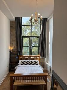 Stylish 3-Bedroom Mill Conversion near Leeds