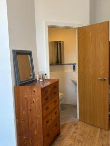 Stylish 3-Bedroom Mill Conversion near Leeds