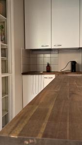 Compact center apartment