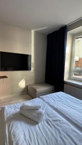 Compact center apartment