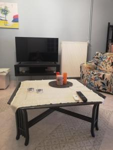 Άνετο ισόγειο διαμέρισμα με αυλή