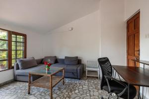 Casa Bianca by Red OliveNr Taj MG RoadPvt Garden