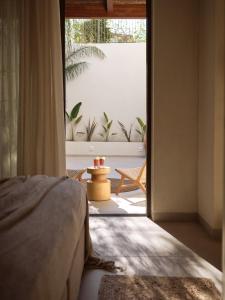 Oriana, Beachfront villa