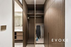 Grande Residence Burj View 2 BR by Evoke Luxury