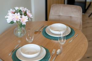 Meissnera Bright Apartment in Poznań with Parking by Noclegi Renters