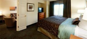 Staybridge Suites Minneapolis-Maple Grove by IHG