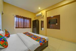 FabHotel Grand Stay Ambedkar Nagar