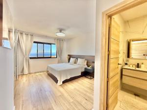 Paradise Ocean View Apartment with Terrace