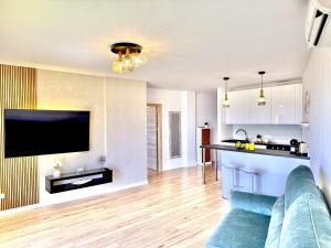 Paradise Ocean View Apartment with Terrace