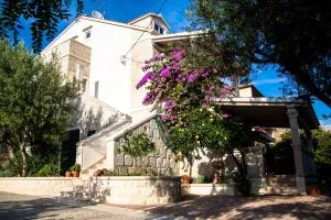 Apartments Iskra - Duće