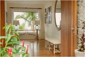 Luxury Villa Sea Monkey