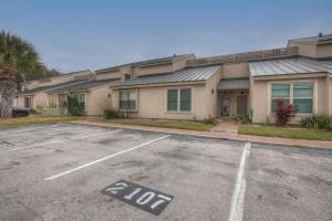 Fisherman Friend! - Coastal Condo - Views Await!