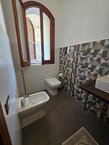 Villa Giacoma hot tub and garden