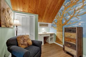 Gettin Guada loopy with Hot Tub & Riverfront