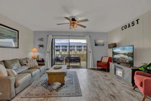 Fisherman Friend! - Coastal Condo - Views Await!