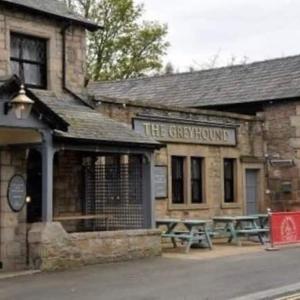 2-Bedroom Flat Near River Lune