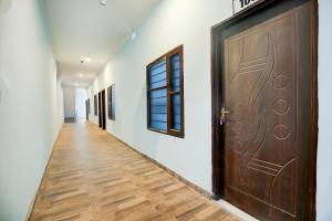 Super Collection O Nayagaon Vikas Nagar