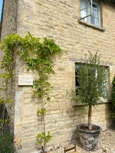 Stunning, Cosy Cotswolds House & Beautiful Garden