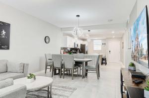 4721 Unit 105 BRAND NEW stunning apartment