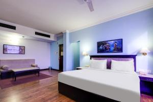 Palette MG Road Ernakulam Formerly Harbour View Residency