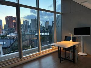 Gangnam, Sinnonhyun Station - Hidden House