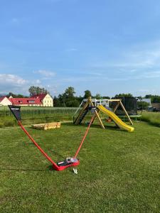 sKLONowane domki pod Czarną Górą