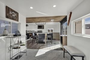 K Loma Vista with Hill Country Views