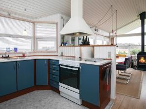 9 person holiday home in Millinge-By Traum