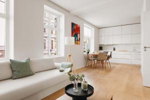 DINBNB Apartment l 200m to Torgallmenningen l High-End Bergen Stay l Steps from Center