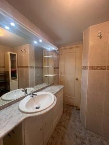 NT Sunny Benalbeach Escape Pools and Beach