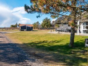 10 person holiday home in Løgstør-By Traum