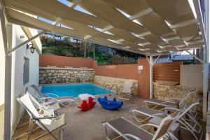 Thalassa Beachfront Villa with private pool