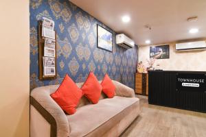 Super Townhouse VIP Road Formerly The Sky