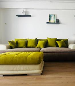 Otopeni Airport Apartment - Free Shuttle Included