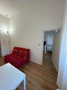 Ripa Grande Apartment