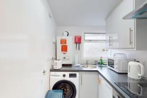 1BDR Near Northumberland Rail & Hotspur Stadium