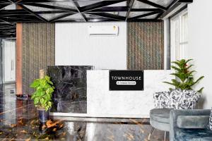 Super Townhouse Sector 93 Noida Expressway