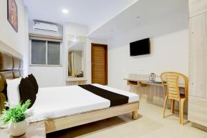 Collection O Gwalior Railway Station Formerly Hotel Sagar