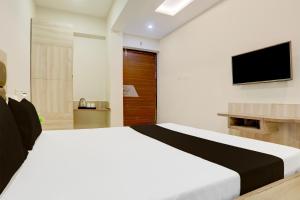 Collection O Gwalior Railway Station Formerly Hotel Sagar