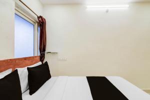 Super Hotel O Neredmet Road