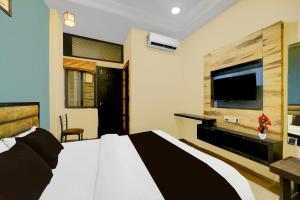 Super Collection O ISKCON Radha Govind Formerly Hotel Shivom