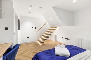 Luxe Duplex Apartment Fulham With Outdoor Patio