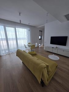 Efinity Sea View Luxury Apartment
