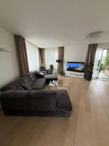 Arena Penthouse in the Clouds