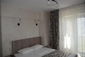 Turquoise by the sea 2