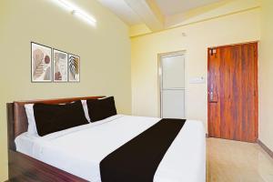 Super Hotel O Srigandhakavalu formerly Chamundeshwari Lodging