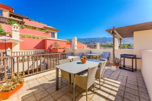 Terrazas del Duque II apartment