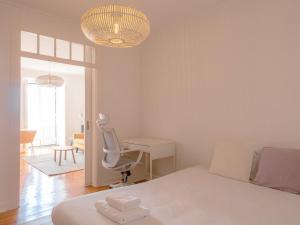 Bright 2BR Alfama Apartment w AC | By Airnest