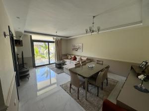 Family Cozy Retreat, Taj Sultan Residence, Cairo