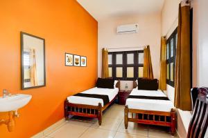 Super Collection O Auroville Pondicherry